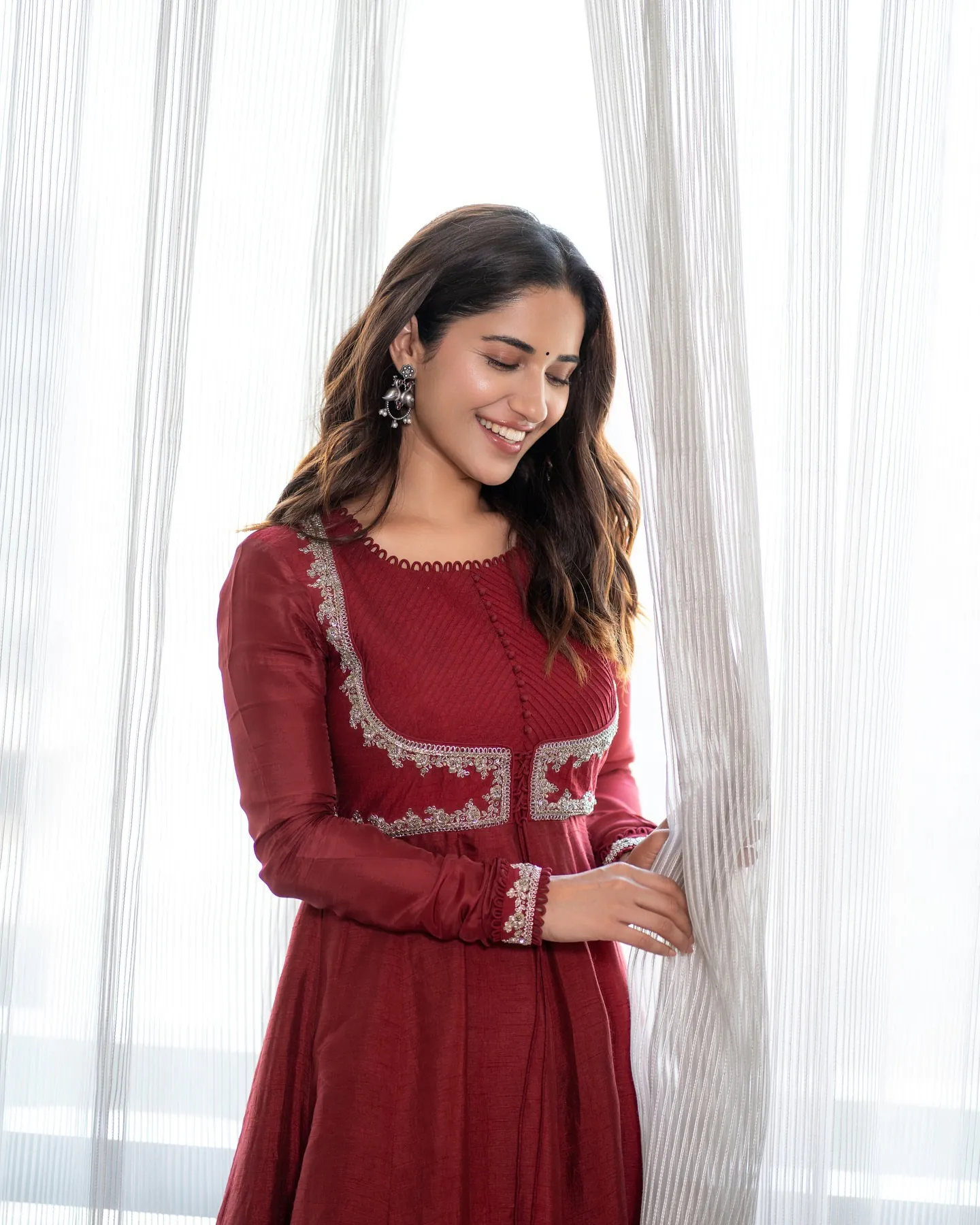 Ruhani Sharma - ruhani-sharma-hot-17.webp